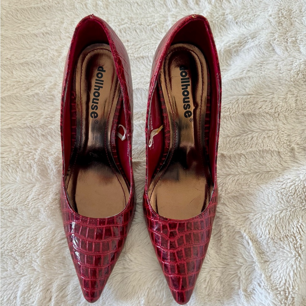 Dollhouse Red Crocodile Pattern Heels